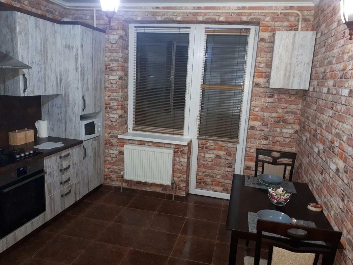 Large 2-Bedroom Apartament In The Center Chisinau Exterior foto